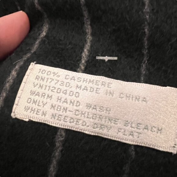 Striped Winter Scarf Cashmere Soft Feel Black Grey Fringe Men Women NWT GIFT - Picture 6 of 9